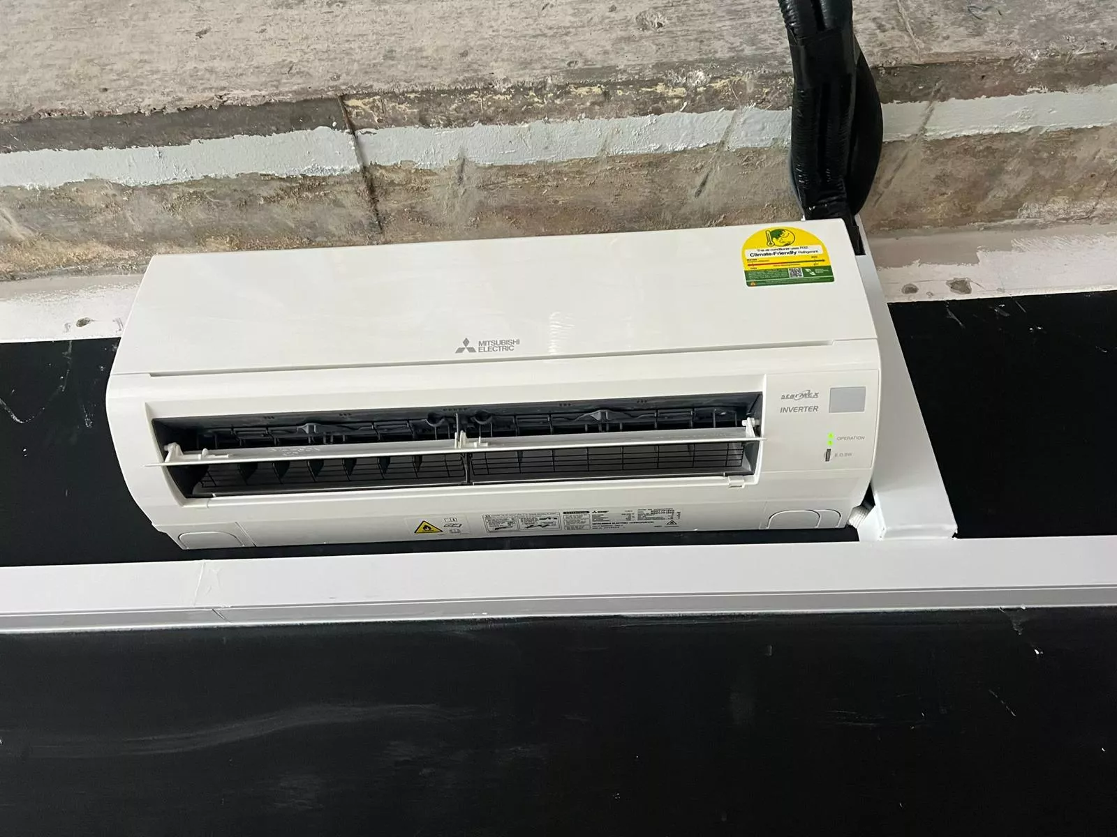 Aircon Ledge Access: Why High-Floor Servicing Costs More